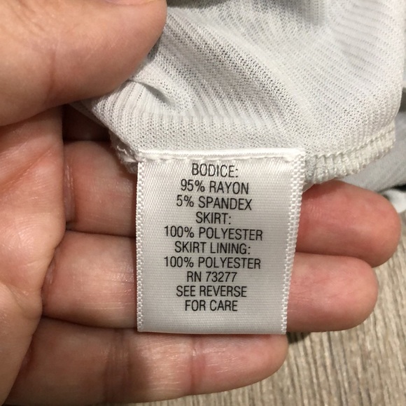 Like new! - APT. 9 Sleeveless Dress - Picture 4 of 9